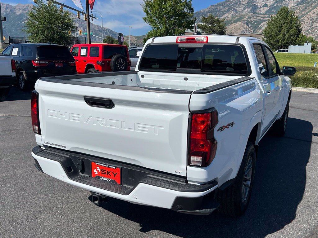 Certified 2024 Chevrolet Colorado LT w/ LT Convenience Package AWD/4WD image 12