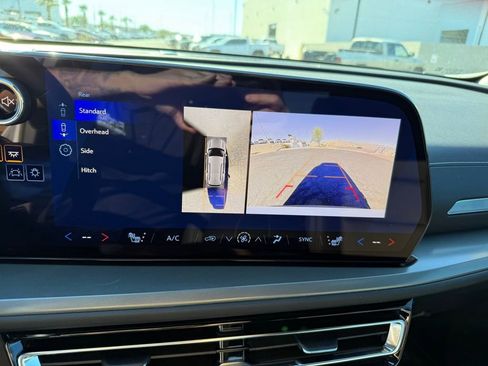 New 2026 Chevrolet Traverse LT w/ Driver Confidence Package image 29