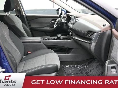Used 2023 Nissan Rogue SV AWD/4WD image 11