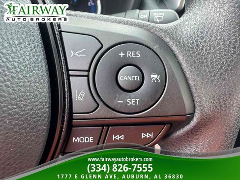 Used 2024 Toyota RAV4 AWD Hybrid image 19