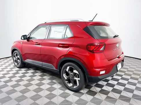 New 2026 Hyundai Venue FWD image 4