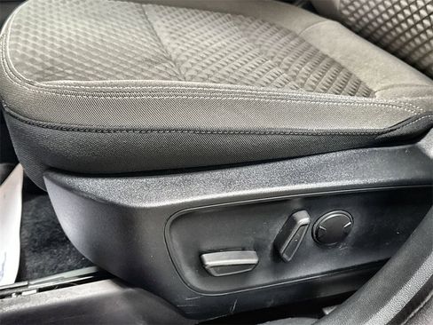 Used 2021 Ford Escape SE w/ SE Sport Appearance Package image 13