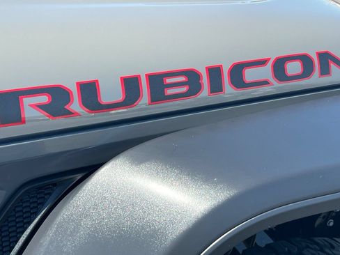 Used 2020 Jeep Gladiator Rubicon AWD/4WD image 37
