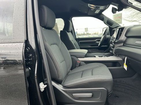 New 2026 RAM 1500 4x4 Crew Cab image 19
