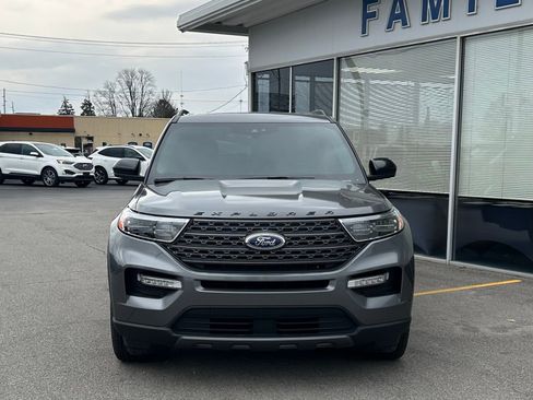 Used 2024 Ford Explorer XLT w/ Equipment Group 202A image 2