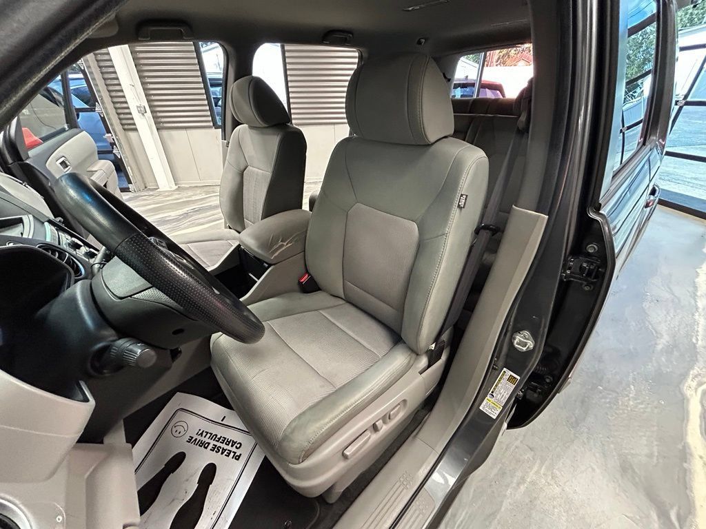 Used 2011 Honda Pilot EX image 9