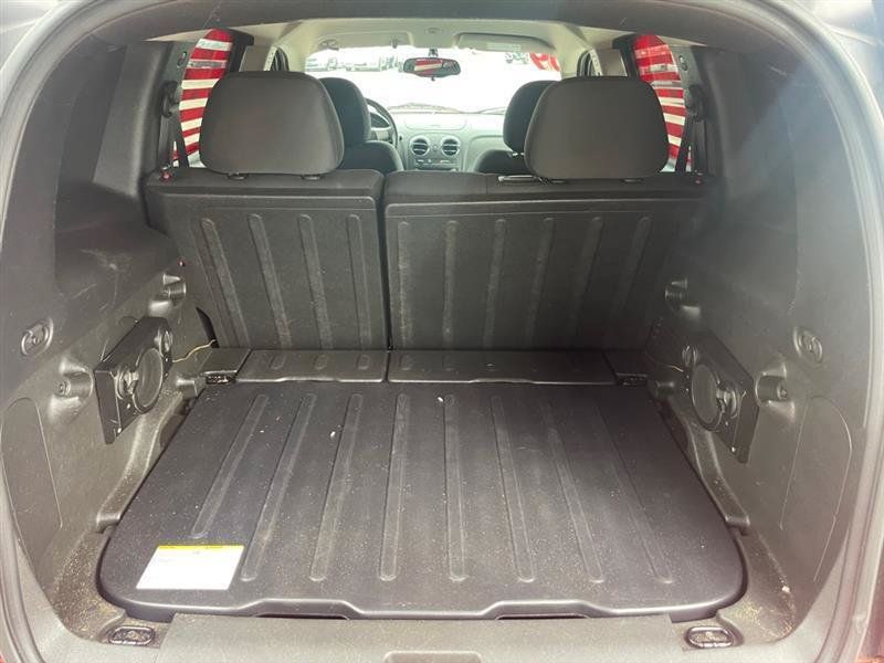 Used 2009 Chevrolet HHR LS FWD image 12