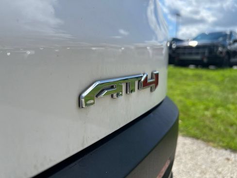 Used 2023 GMC Acadia AT4 w/ Preferred Package AWD/4WD image 13