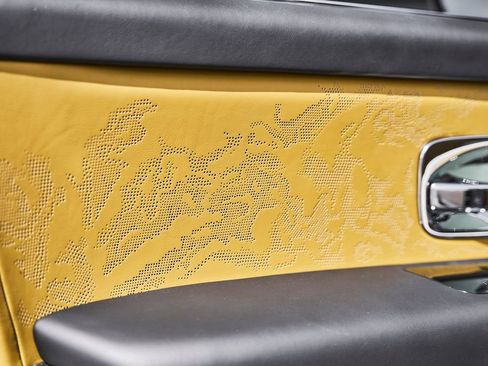 Used 2026 Rolls-Royce Cullinan Black Badge image 37