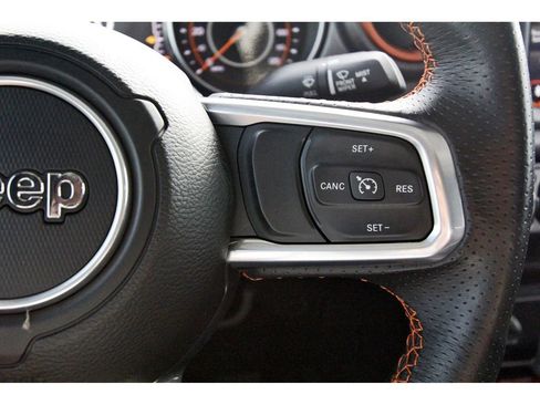 Used 2023 Jeep Gladiator Mojave image 19