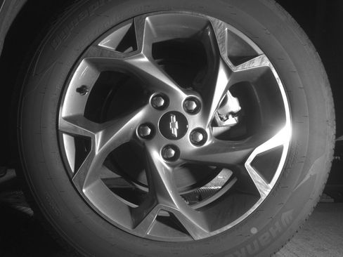Used 2025 Chevrolet Trax LT w/ LT Convenience Package FWD image 14