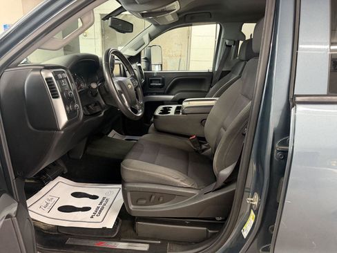 Used 2015 Chevrolet Silverado 2500 LT w/ Z71 Package, Off-Road AWD/4WD image 12