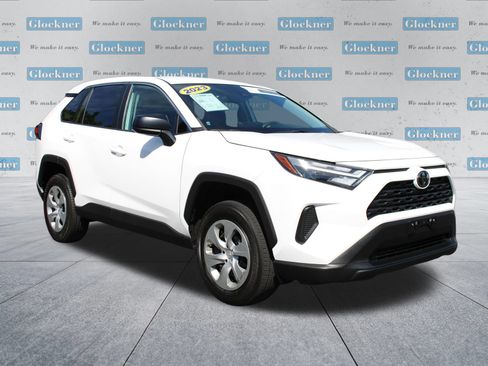 Used 2023 Toyota RAV4 LE FWD image 3