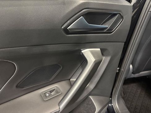Used 2024 Volkswagen Tiguan SE R-Line w/ MDO Package, Two-Row AWD/4WD image 30