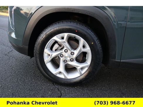 Certified 2025 Chevrolet Trax LS w/ LS Convenience Package image 27