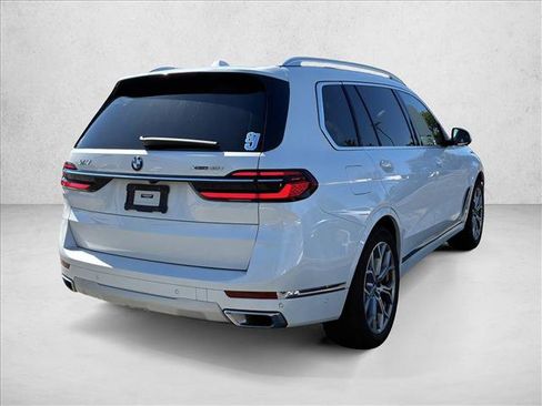 Used 2024 BMW X7 xDrive40i w/ Executive Package AWD/4WD image 5