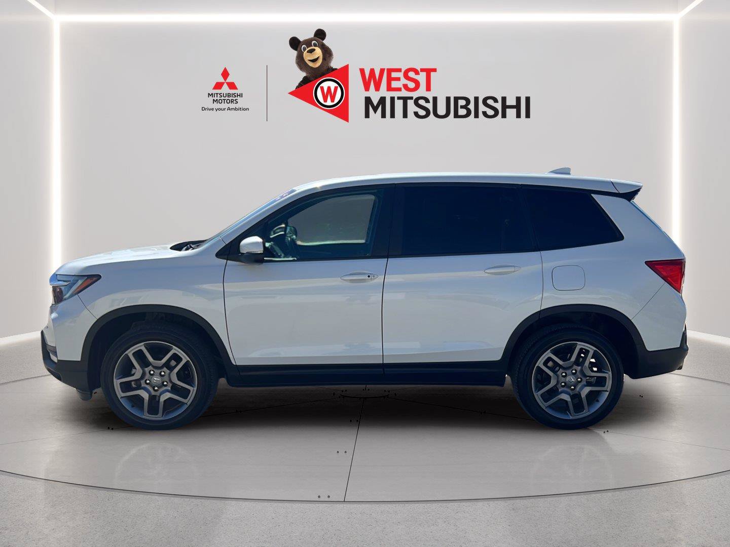 Used 2022 Honda Passport EX-L image 2