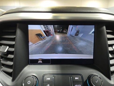 Used 2023 GMC Acadia SLT w/ Preferred Package image 26