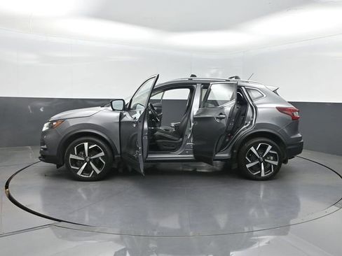 Used 2020 Nissan Rogue Sport SL AWD/4WD image 39