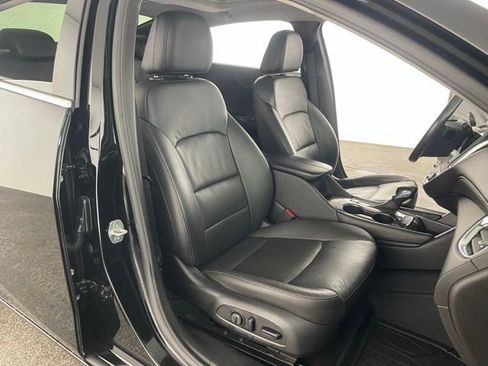 Used 2021 Chevrolet Malibu Premier image 46