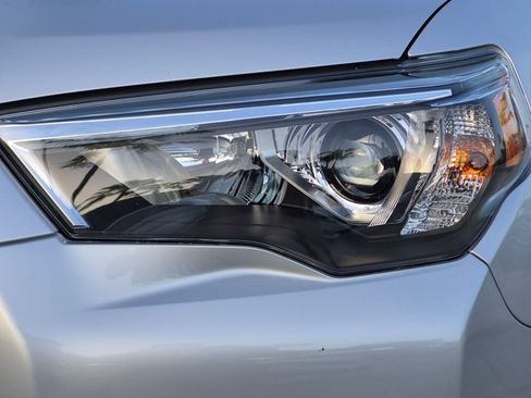 Used 2024 Toyota 4Runner Limited AWD/4WD image 10
