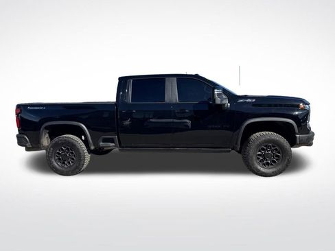 Used 2025 Chevrolet Silverado 2500 ZR2 w/ ZR2 Bison Edition image 6