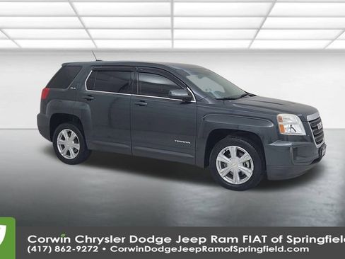Used 2017 GMC Terrain SLE image 2