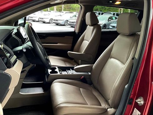 Certified 2023 Honda Odyssey Touring image 8