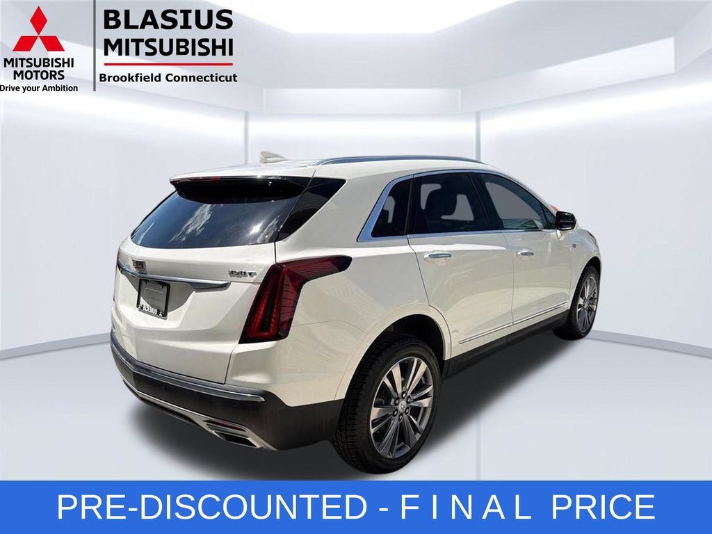 Used 2025 Cadillac XT5 Premium Luxury AWD/4WD image 8