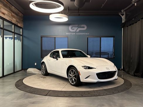 Used 2021 MAZDA MX-5 Miata RF Grand Touring image 1