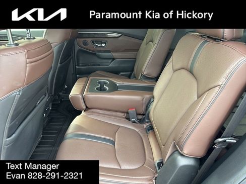 Used 2025 Honda Pilot Elite image 17