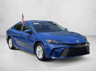 Used 2025 Toyota Camry LE FWD video 3