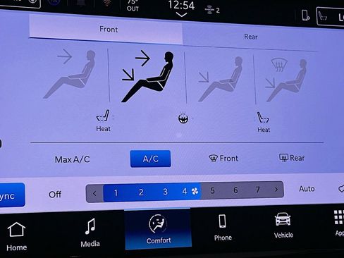 Used 2025 Chrysler Pacifica Select FWD image 28