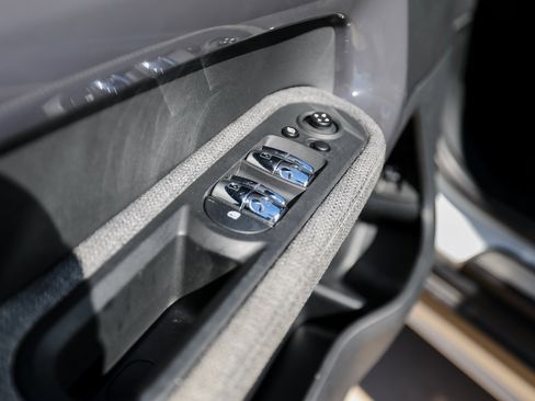 Used 2020 MINI Cooper Countryman S w/ Premium Package image 22