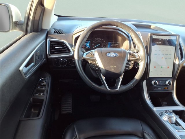 Used 2024 Ford Edge SEL AWD/4WD image 4