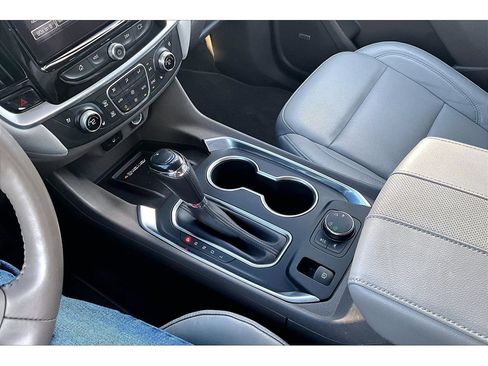 Used 2019 Chevrolet Traverse Premier AWD/4WD image 26