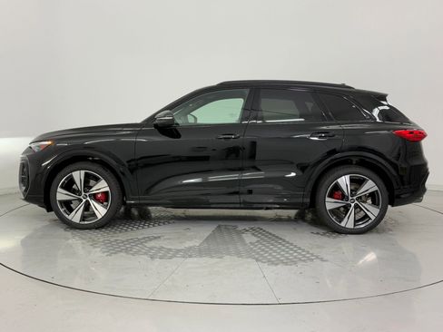 New 2025 Audi SQ5 Premium Plus image 2