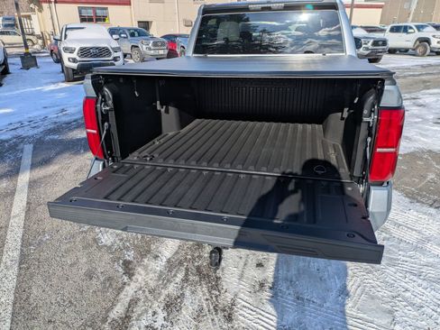 Used 2025 Toyota Tacoma SR5 image 18