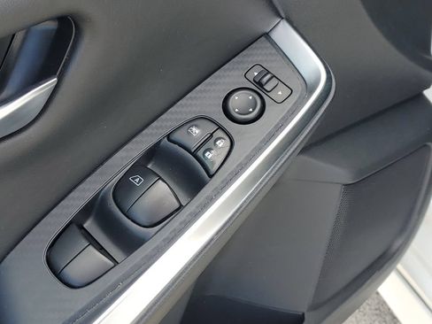 Used 2024 Nissan Sentra SR FWD image 19