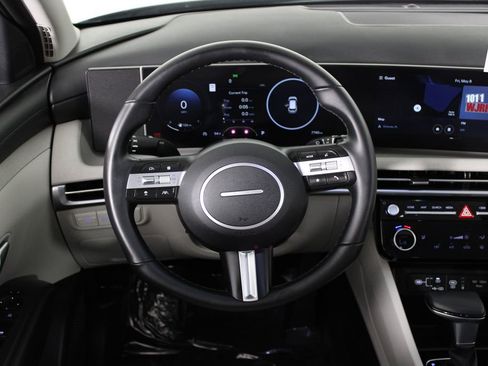 Certified 2025 Hyundai Tucson SEL FWD image 9