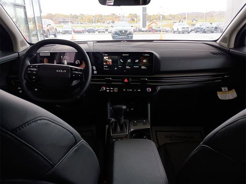 New 2026 Kia Sportage EX w/ EX Panorama Roof Package image 10