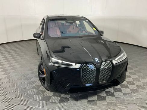 Used 2023 BMW iX xDrive50 w/ Sport Package AWD/4WD image 37