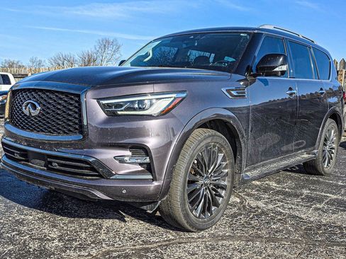 Used 2023 INFINITI QX80 Premium Select w/ All-Season Package image 3