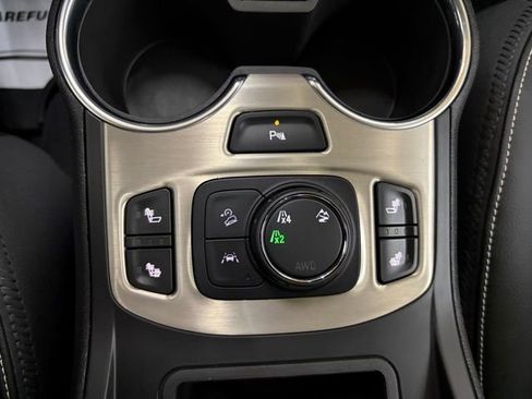 Used 2023 GMC Terrain Denali AWD/4WD image 76