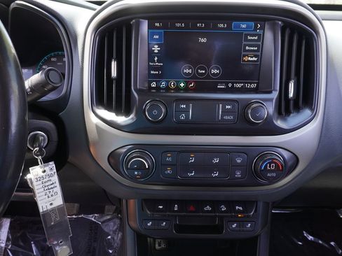 Used 2019 Chevrolet Colorado Z71 AWD/4WD image 23