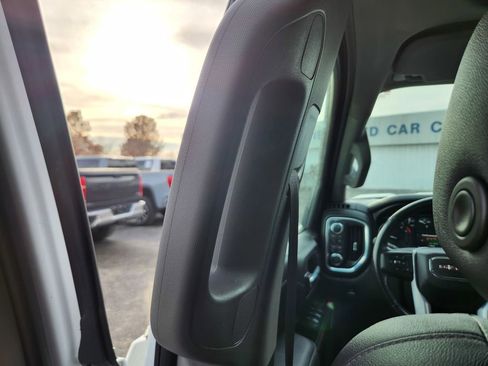 Used 2021 GMC Sierra 1500 SLT w/ SLT Premium Package image 31