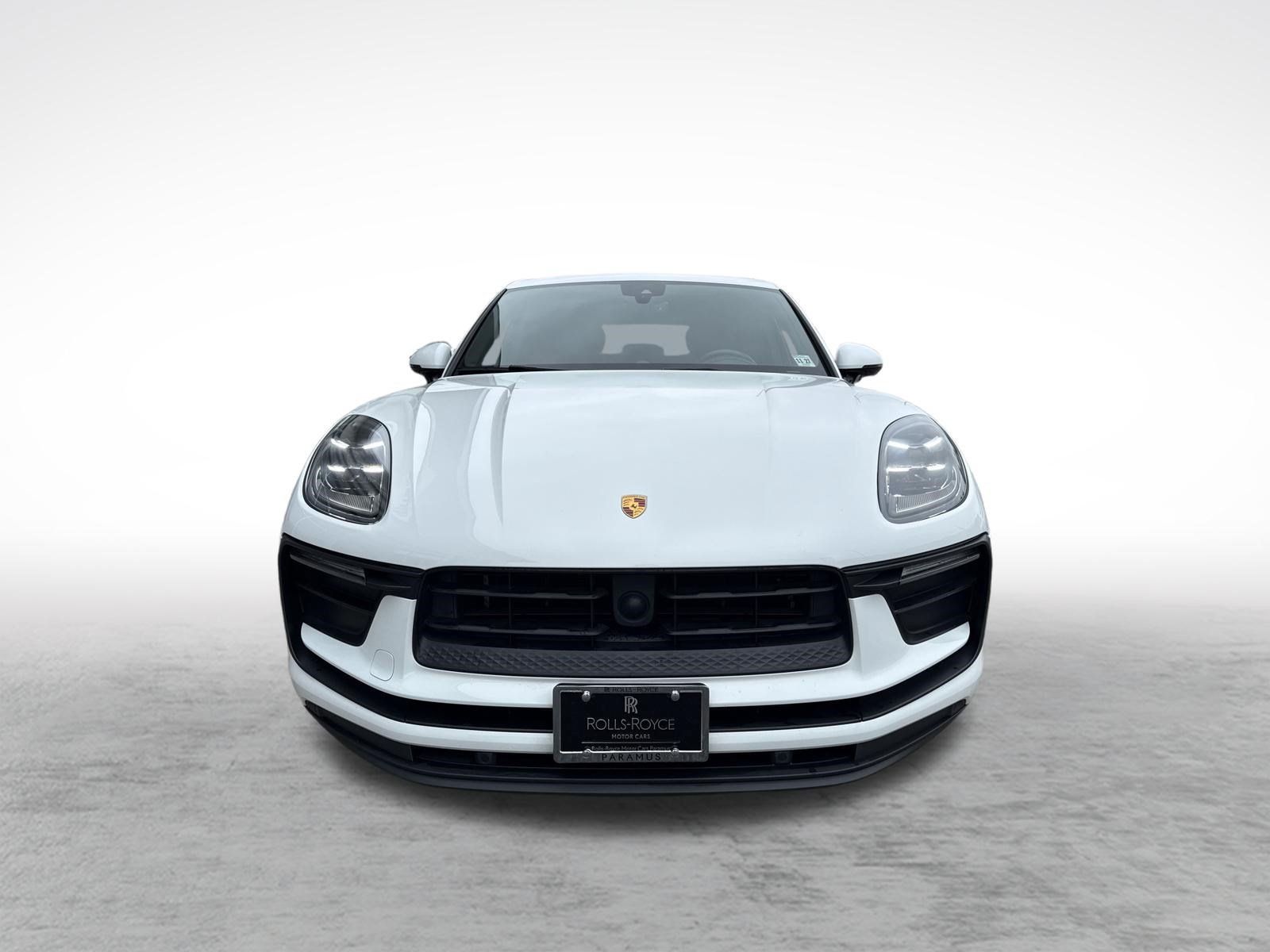 Used 2023 Porsche Macan AWD/4WD image 7