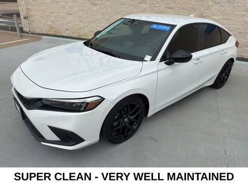 Used 2023 Honda Civic Sport image 2