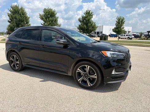 Used 2019 Ford Edge ST w/ Equipment Group 401A AWD/4WD image 4