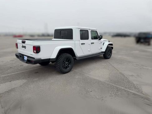 New 2026 Jeep Gladiator Sport image 12